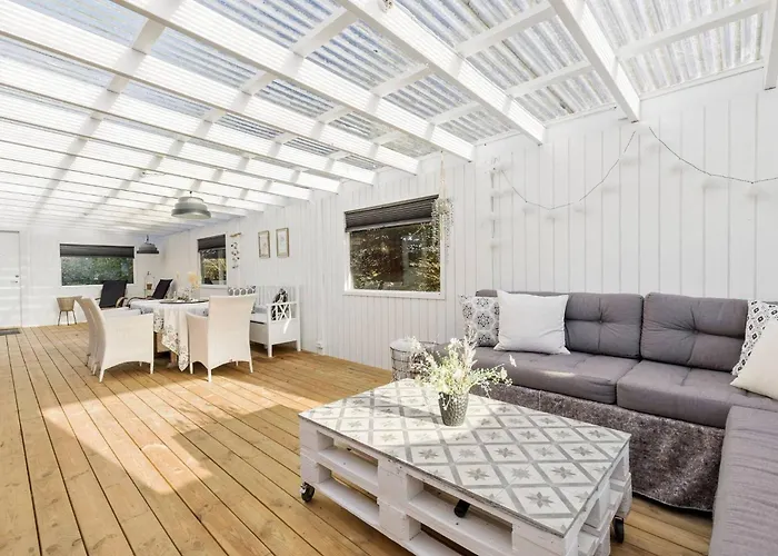 Summer House In A Fun Area *